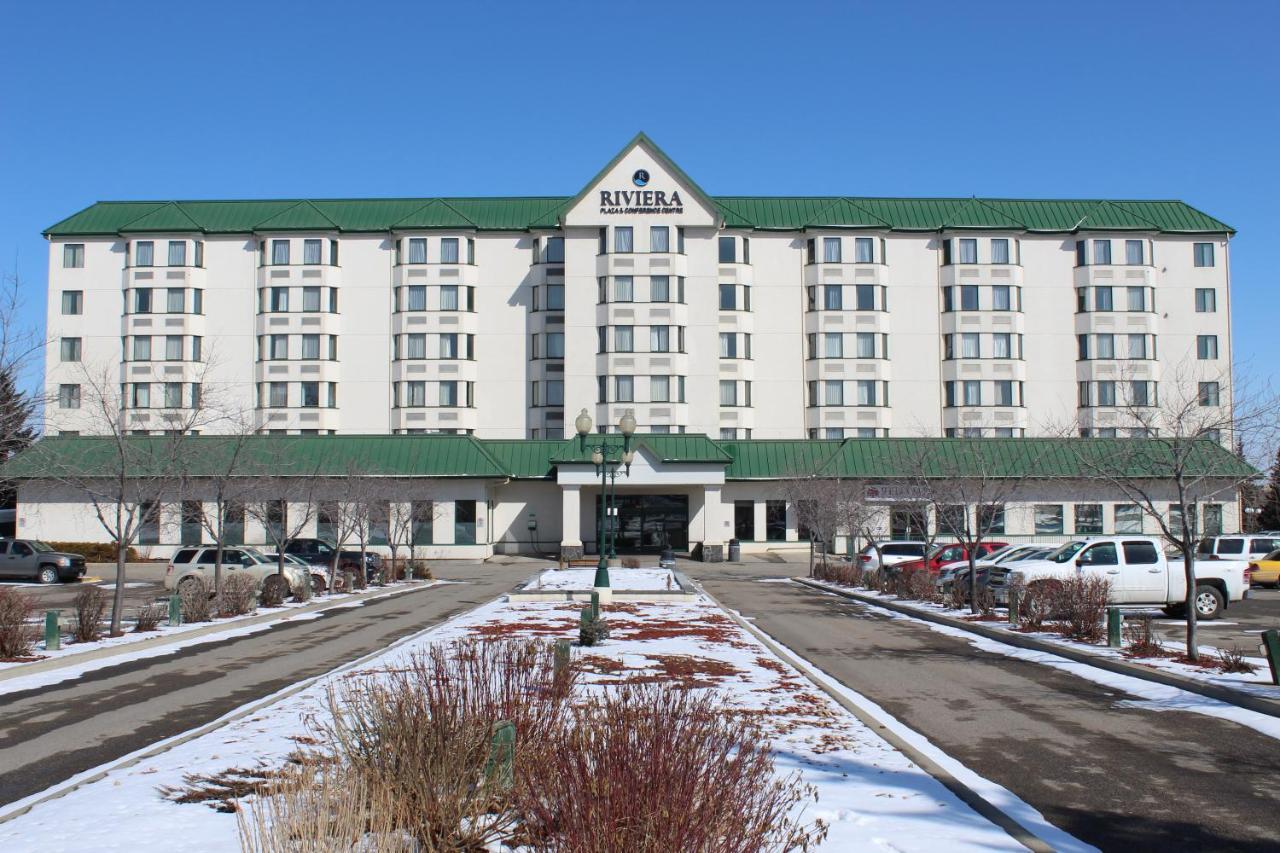 Divya Sutra Plaza And Conference Centre Calgary Airport Hotel Exterior photo